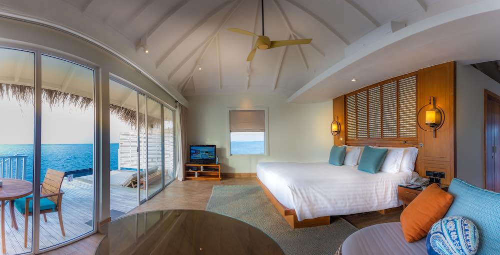 Deluxe Overwater Villa photo 14